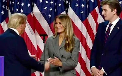 Дональд Трамп объявляет о «золотом веке» для Америки, выйдя на сцену с семьёй