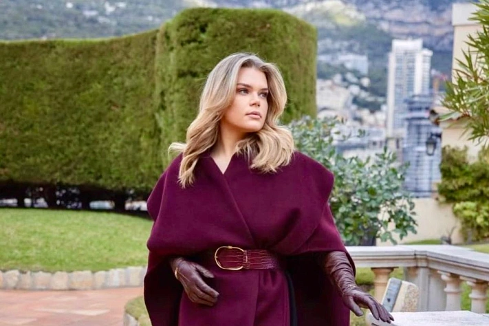 Бордовый жест Камиль Готтлиб и главный день Монако