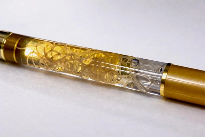 Зачем ехать в Коти за ручкой, если писать ею немного страшно