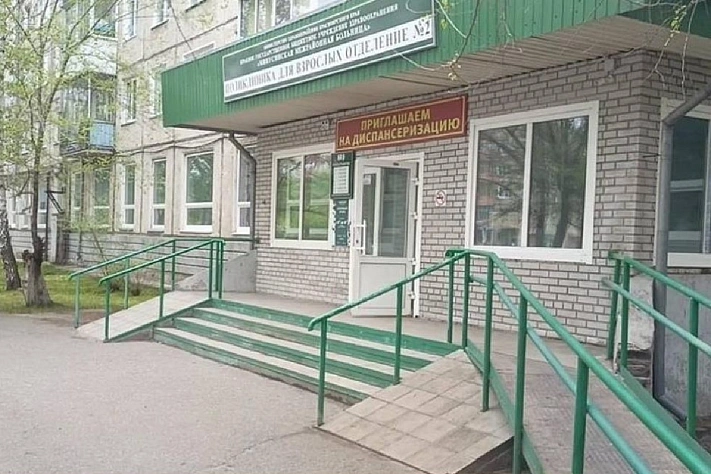 Врачи в Минусинске искусственно сокращали приём, записываясь друг к другу