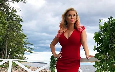 У Анны Семенович диагностировали пневмонию