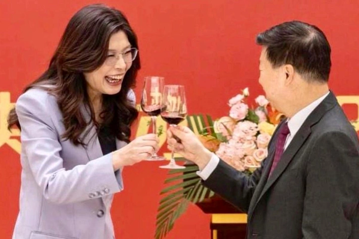 Лидер Гоминьдана приехала в Китай с «визитом мира»