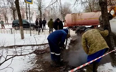В Ивановской области в пятеро школьников провалились в яму с кипятком