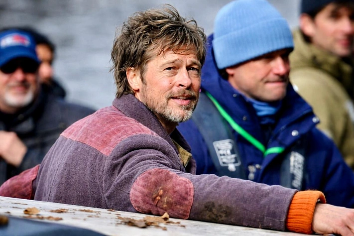 Брэд Питт появился в Амстердаме в растрёпанном виде ради новой роли