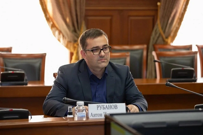 Экс-министра строительства Калмыкии осудили за злоупотребление полномочиями