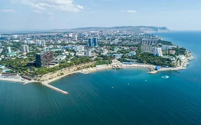 Новые пятна мазута на пляжах Анапы и обвал цен на отдых