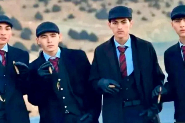 Четверо мужчин в Афганистане арестованы за ношение одежды 