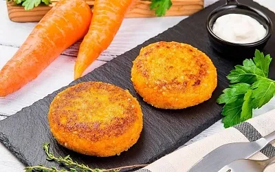 Морковные котлеты с манкой: простой и полезный рецепт