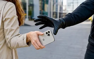 iPhone может научиться сам блокироваться при краже