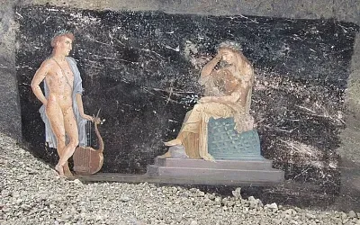 В Помпеях археологами найдены древние фрески