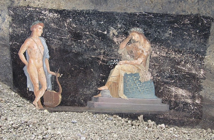 В Помпеях археологами найдены древние фрески