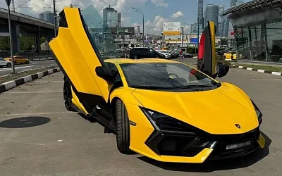 Россиянин купил любимой Lamborghini Revuelto за 140 миллионов