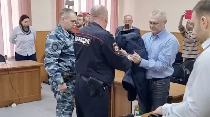 Шефа полиции Амурской области отправили за решётку