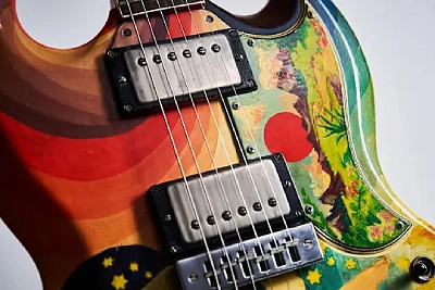 три рекорда установлено при продаже гитар