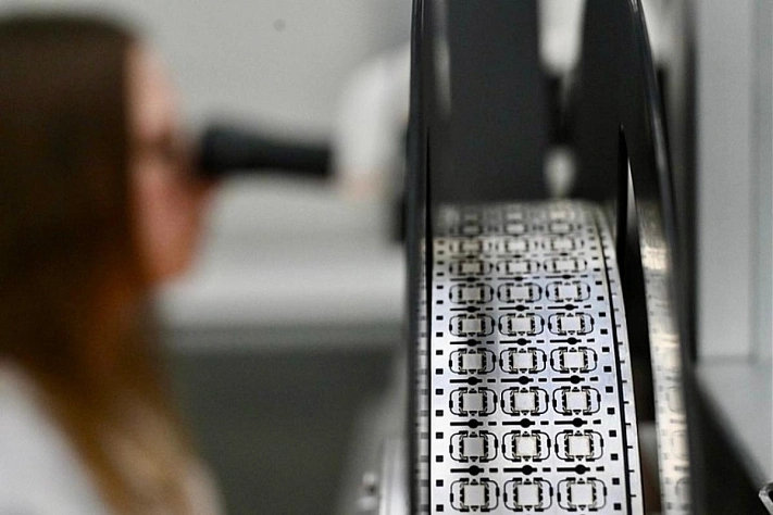 Сбер купил 41,9% «Элемента» за 27 млрд рублей