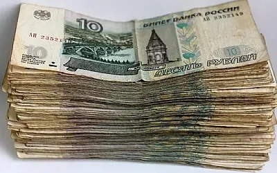 Объём наличных денег в обращении в России вырос до 18,7 трлн рублей