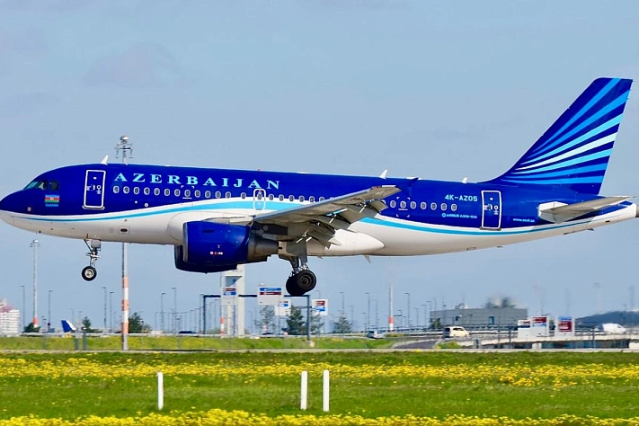 AZAL объяснила изменения в рейсе Баку — Тбилиси: корректировки расписания и опровержение слухов