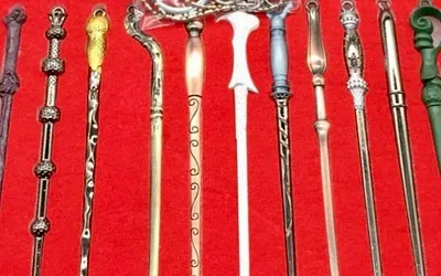Редкие артефакты из фильмов о «Гарри Поттере» проданы на благотворительном аукционе