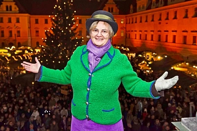 панк-принцессе глории фон турн-и-таксис исполняется 66 лет