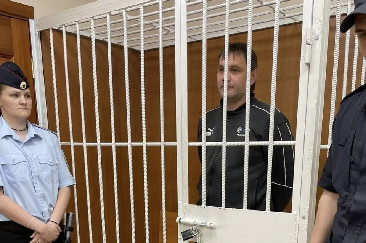 Экс-замглавы «Почты России» в Омске обвиняют во взятке