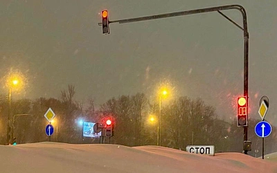 Снег в Москве дошёл до дорожных знаков — и это уже рекорд