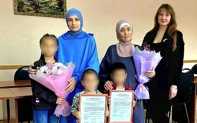 В Сердобске многодетные семьи бывших мигрантов получили жилищные сертификаты в обход местных