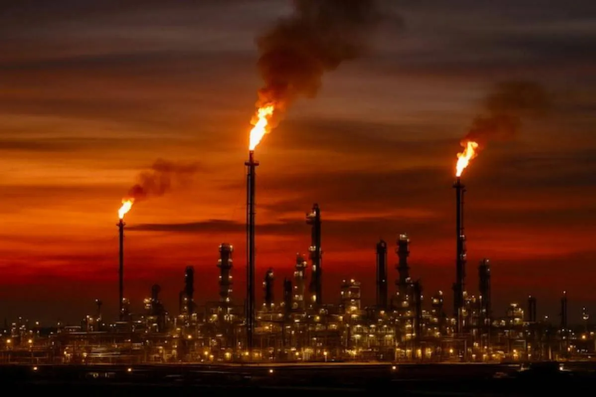 Экспорт нефтепродуктов просел до минимума