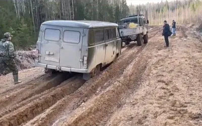 В Поморье глава округа сцепился с жителями из-за бездорожья