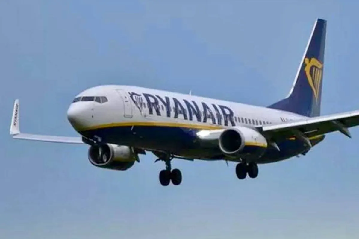Рейс Ryanair из Берлина в Милан совершил аварийную посадку в Германии