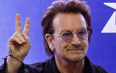 Боно — 65: лидер U2, который не только поёт, но и меняет мир