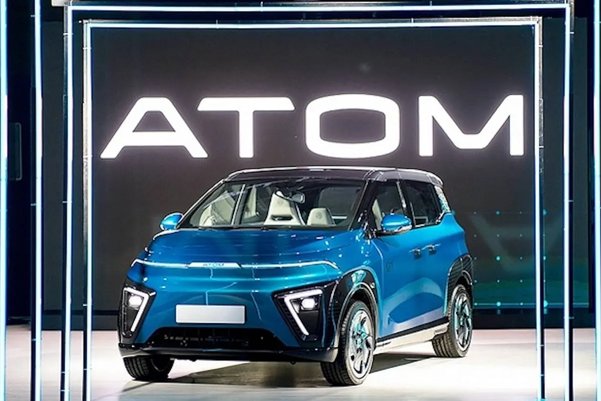 Выпуск электромобиля «Атом» перенесли