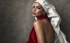 Ирина Шейк появилась на обложке Vogue Arabia