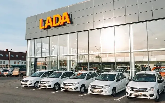«АвтоВАЗ» объявил о скором повышении цен на Lada