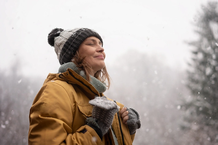 Пироговского университета объяснил риски и пользу зимних прогулок