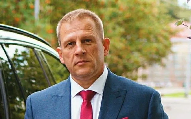 Глава Верхнетоемского округа посоветовал жительнице Поморья кричать в холодильник