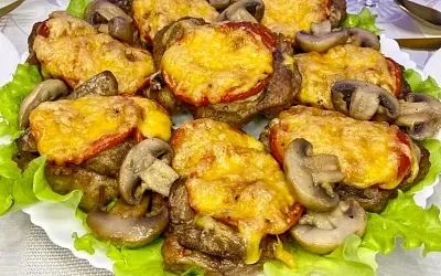 Мясо с грибами и помидорами в духовке: сочное, ароматное и простое блюдо