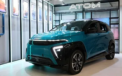Эксперты скептично оценили рыночные перспективы электромобиля «Атом»