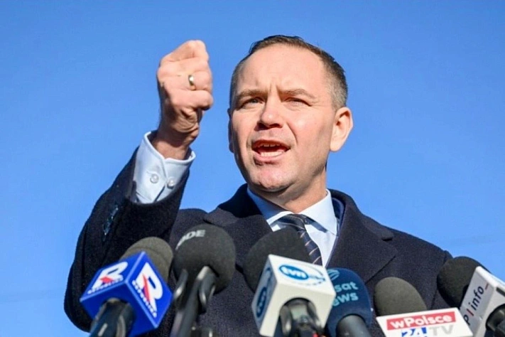 Президент Польши демонстрирует Орбану цену визита в Москву