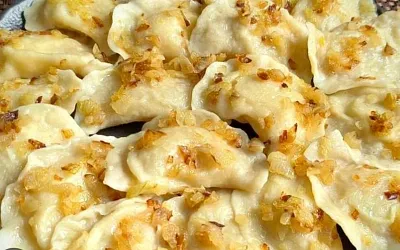 Вареники, которые никогда не развариваются: секретное тесто и вкуснейшая начинка