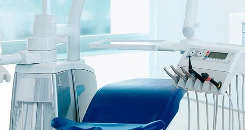 В Турции стоматолог вкрутил зубной имплант пациенту в мозг
