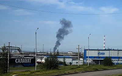 После атаки БПЛА загорелись объекты в Башкирии