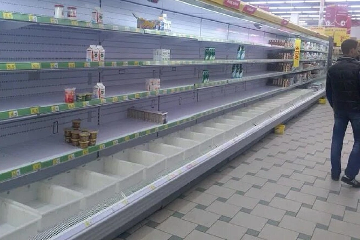 Жители Чукотки жалуются на острый дефицит свежих продуктов