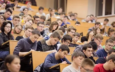 Россияне поддерживают возвращение системы распределения после ВУЗов