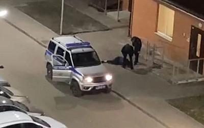 Двое полицейских избили жителя Шатуры и скрылись на служебном «УАЗике»