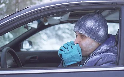Что взять в машину, садясь за руль в сильный мороз
