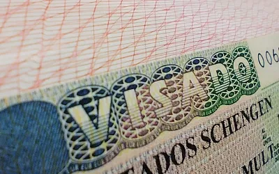 Еврокомиссия ужесточила визовую политику в отношении граждан России