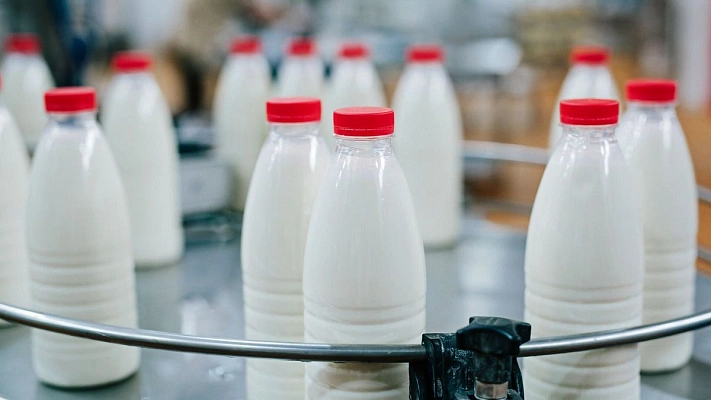 В магазинах Подмосковья обнаружили молочную продукцию непонятного происхождения