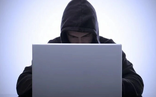 Аферисты обещают компенсации жертвам мошенников — и обманывают их снова