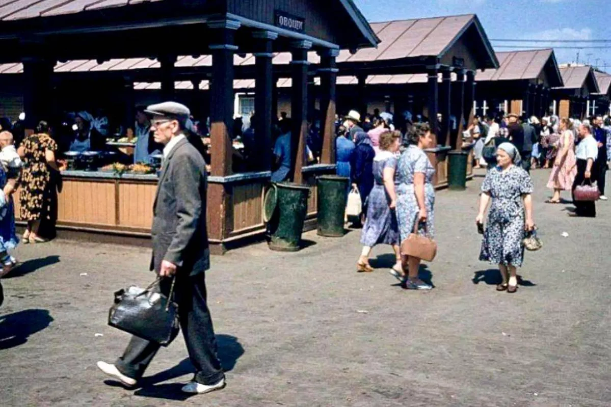 Как выглядел Тишинский рынок в 1960-х: редкая фотография Пауля Поппера
