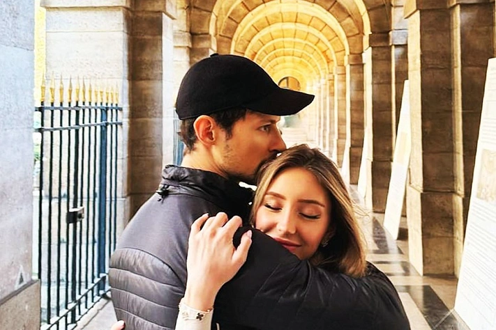 Юлия Вавилова публично назвала Павла Дурова «мужем»